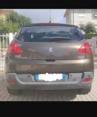 Peugeot 3008 Techno 1.6 HDI 110 CV - 3