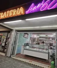 Gelateria artigianale sul lungomare