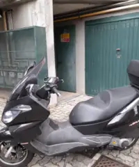 Aprilia 300 - 2