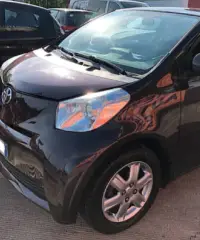 Toyota iQ 1.0 Adatta per neopatentati - 2