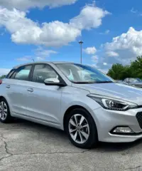 Hyundai i20 1.2 84 CV 5 porte Econext Comfort