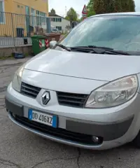 Renault Scenic 1.9 dCi/130CV Luxe