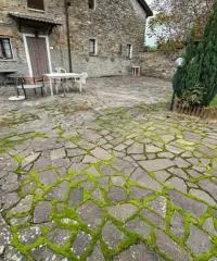 Casale in sassi risalente al 1500 con giardino - 16