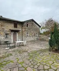 Casale in sassi risalente al 1500 con giardino - 21