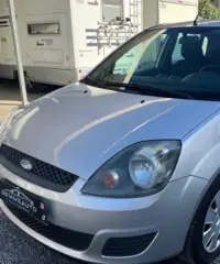 Ford Fiesta 1.2 Benzina/GPL 102.000KM LEGGI