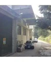 Capannone in Vendita a 190.000€ - Isola del Cantone