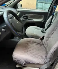 Renault Clio 1.2 16V 5 porte Confort - 4