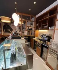 Ristorante con dehor esterno - 3