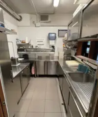 Ristorante con dehor esterno - 4