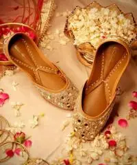 Buy Bridal Juttis for Weddings & Bridal Functions