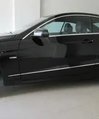 Mercedes e 250 coupe blue efficiency