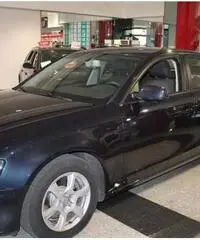 Audi A4 2.0 TDI 143 CV multitronic Ambiente Plus 2012 - Campania - 2