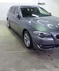 BMW 520D TOURING BUSINESS 184CV - Napoli