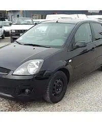 Ford Fiesta 1.2 x neopatentati - Friuli - Venezia Giulia - 2