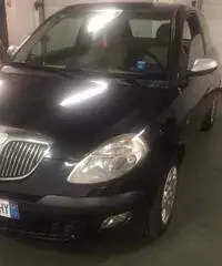 Lancia ypsilon 12 - Torino