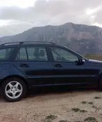 Mercedes station wagon - Bologna