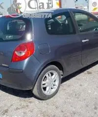 RENAULT CLIO - AUTOVETTURA 2006 - Puglia - 4