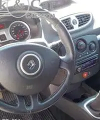 RENAULT CLIO - AUTOVETTURA 2006 - Puglia - 5