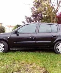 Renault Clio - Umbria - 4