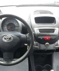 Catania-Vendesi Toyota Aygo 3p nero unico proprietario