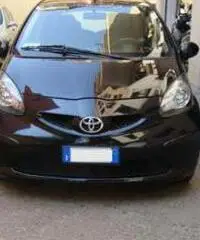 Catania-Vendesi Toyota Aygo 3p nero unico proprietario - 2