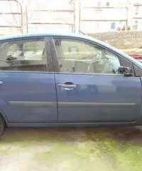 Ford fiesta 2006 1.4 TDI - Caltanissetta - 4