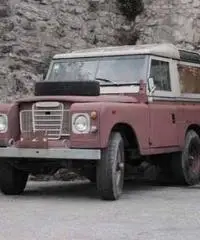 Land Rover 88 completa per ricambi - Narni