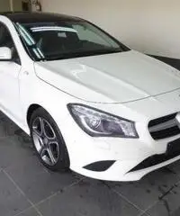 MERCEDES CLA 220 CDI SPORT AUTO - Napoli