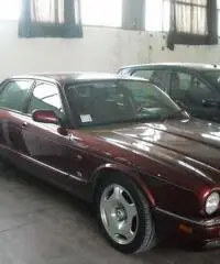 JAGUAR XJR SUPERCHARGED DA VETRINA - Firenze - 2