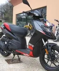 Aprilia SR50 Motard 2T 2013 - 5