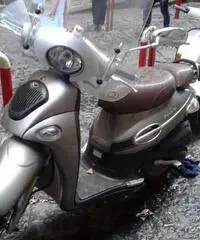 Kymco People 50 - 2