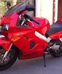 HONDA VFR 800