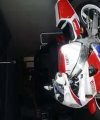 Yamaha FZR 750 R OW01 - 2