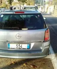 Opel Astra SW del 2007 allestimento Cosmo a meno di 5000 eur - 4