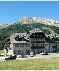 SUITE IN GOLF HOTEL, PRESSO VIGO DI FASSA(TRENTO), PASSO DI