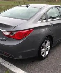 2013 Hyundai Sonata limitata in vendita a 2500 € - 5