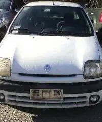 RENAULT Clio - 1999 1.2 - 3