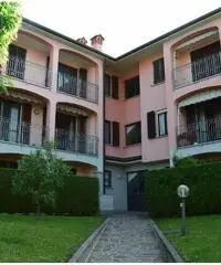 appartamento Sotto il Monte mq 77 Euro 140.000 - 2