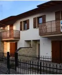 villa a schiera Vicino scuole mq 200 Euro 299.000