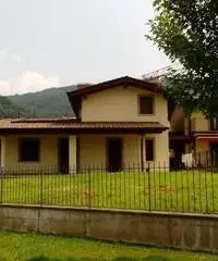 VILLA di 4 vani e di 163 mq (PARATICO) rif. 7 - 3