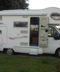 CAMPER MANSARDATO