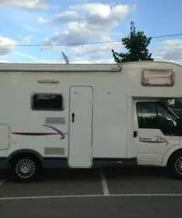 CAMPER MANSARDATO