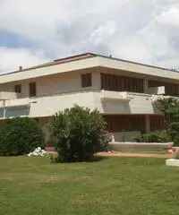 Appartamento sul lungomare di Marina di Massa Ronchi - 2