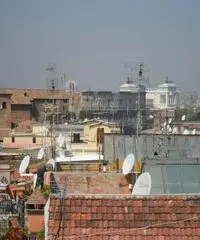 BELLA STANZA DOPPIA TRA COLOSSEO E SAN GIOVANNI - 6