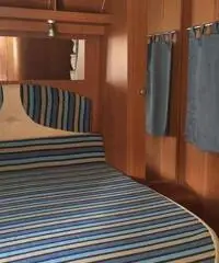 Camper con letto nautico