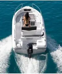 RANIERI INT. VOYAGER 19 S PACKAGE CON YAMAHA 40 HP - 3