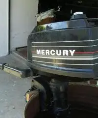 Vendo barca" Mariposa" 4 mt e motore Mercury 4 - 2