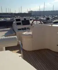 barca a motore CANTIERE NAVALE TIRRENO CAYMAN CYBER 62 FLY anno 2008 lunghezza mt 19 - 5