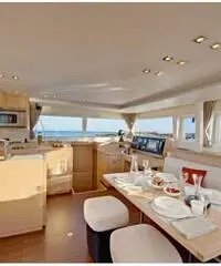 Noleggio barca catamarano in Grecia Media Ship Charter - 6