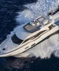 FERRETTI 690 - 5